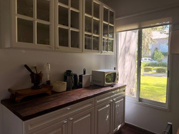 Casa en venta de 3 dormitorios + loft con entrada independiente en el Molino