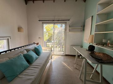 Casa en venta de 3 dormitorios + loft con entrada independiente en el Molino