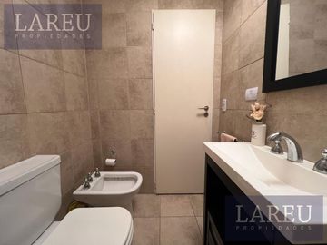 Oficina en Alquiler en 46 Plaza, Agora II -Pilar
