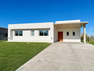 Casa venta y Alquiler San Simon Canning Ezeiza