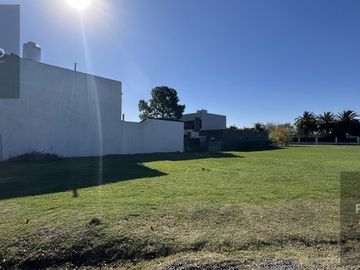 Terreno en Barrio cerrado Altos del Plata - San Carlos