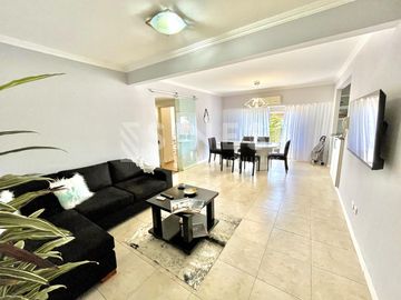 Departamento 3 ambientes - Centro de Villa Bosch - Inmejorable estado