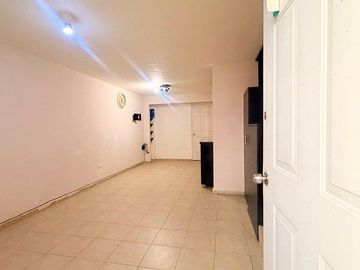 CASA EN RENTA VIÑEDOS QRO. 3 RECAMARAS