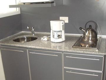 Ayacucho 1400 - Amplio ambiente dividido. Equipado Full