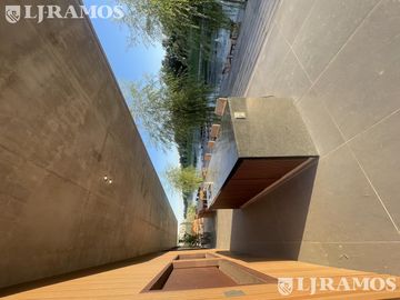 Lote a la laguna en venta en LOS PUENTES - NORDELTA