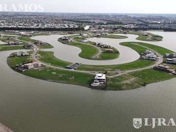 Lote a la laguna en venta en LOS PUENTES - NORDELTA