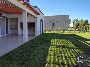 Casa VENTA Santa Emilia 4 Amb a estrenar