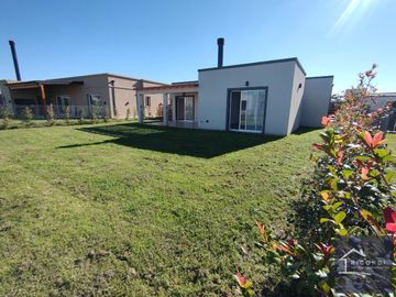 Casa VENTA Santa Emilia 4 Amb a estrenar