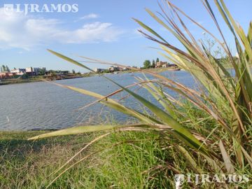Casa VENTA CON RENTA en San Sebastián A1 FONDO A PULMON VERDE no crédito MB