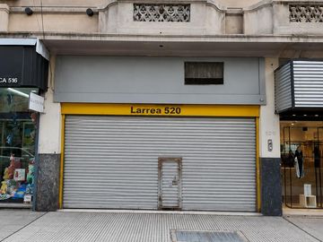 ALQUILER Local Comercial Balvanera - Una planta - Toilette - Diversos Destinos