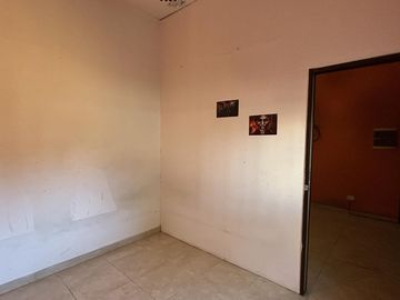 Venta, Casa, 5 Ambientes, Triple cochera, Balcón Terraza, Patio, Parrilla, Ituzaingó