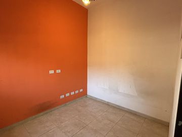 Venta, Casa, 5 Ambientes, Triple cochera, Balcón Terraza, Patio, Parrilla, Ituzaingó