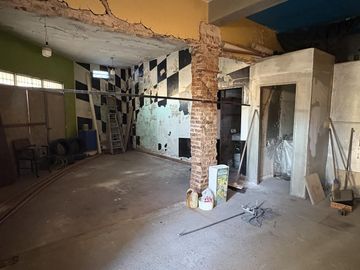 Venta, Casa, 5 Ambientes, Triple cochera, Balcón Terraza, Patio, Parrilla, Ituzaingó
