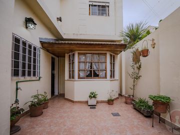 Casa en Venta 5 ambientes, en Villa Raffo