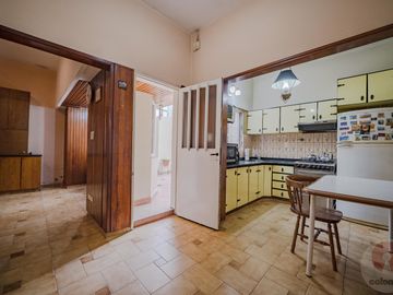 Casa en Venta 5 ambientes, en Villa Raffo