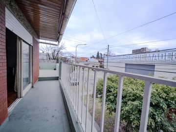 Casa en Venta 5 ambientes, en Villa Raffo