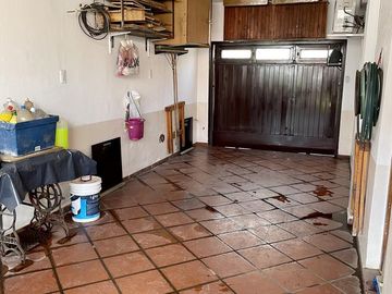 Venta Casa 3 dormitorios y Local Esquina - Barrio General Bustos, Córdoba