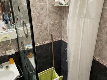 Venta Casa 3 dormitorios y Local Esquina - Barrio General Bustos, Córdoba