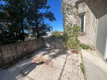 Casa de 3 dormitorios con terreno y vista franca al Rio sobre Av. Puccio