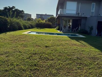 Casa en Vistas Puertos Escobar