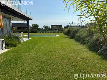 Casa en Vistas Puertos Escobar