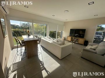 Casa en Vistas Puertos Escobar
