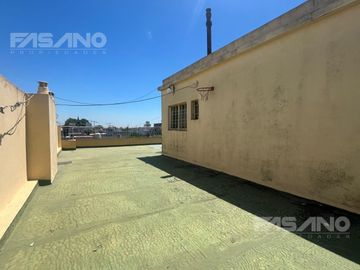 VENTA EN BLOCK - 2 LOCALES - 2 PH C/ FDO LIBRE