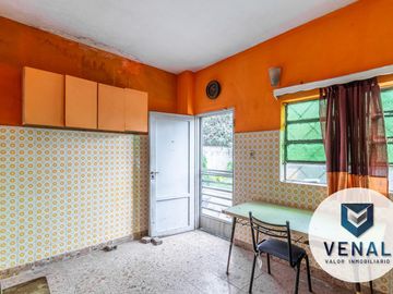 Venta Casa en Don Torcuato 3 ambientes, lote 459m², fondo y jardín, excelente ubicación residencial