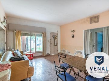 Venta Casa en Don Torcuato 3 ambientes, lote 459m², fondo y jardín, excelente ubicación residencial