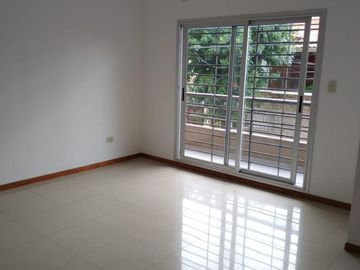 Departamento dos ambientes en alquiler en Wilde Centro