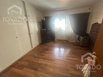 Casa 4 Ambientes con Cochera, jardín y terraza propia en Palermo!