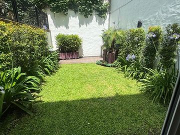 Casa 4 Ambientes con Cochera, jardín y terraza propia en Palermo!