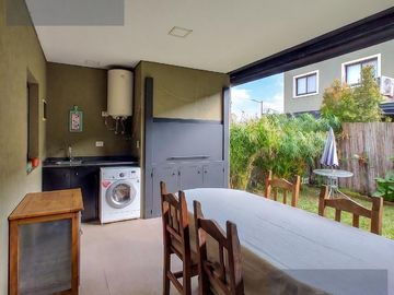 Duplex en venta en Cañada Village I
