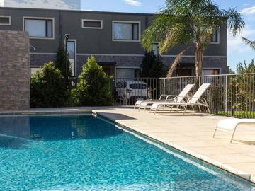 Duplex en venta en Cañada Village I