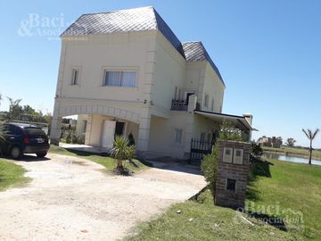 Casa - Lagos de Canning