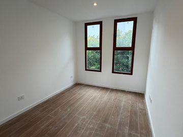 VENTA - Casa en Barrio Privado Santa Elena - Pilar del Este