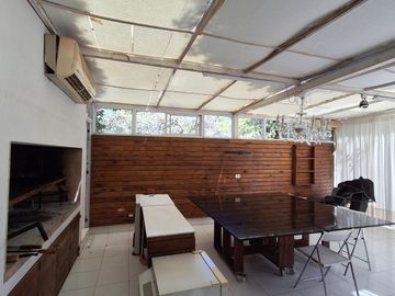 Casa de 5 ambientes en Alquiler en Barrio Cerrado La Montura