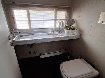 Casa de 5 ambientes en Alquiler en Barrio Cerrado La Montura