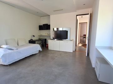 Casa de 5 ambientes en Alquiler en Barrio Cerrado La Montura