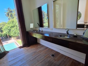Casa de 5 ambientes en Alquiler en Barrio Cerrado La Montura