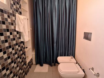 Casa de 5 ambientes en Alquiler en Barrio Cerrado La Montura