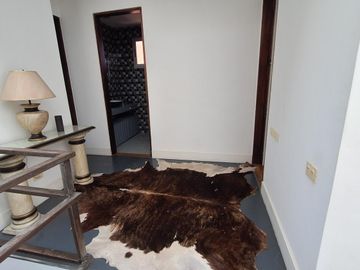 Casa de 5 ambientes en Alquiler en Barrio Cerrado La Montura