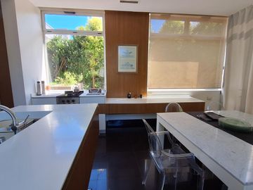 Casa de 5 ambientes en Alquiler en Barrio Cerrado La Montura