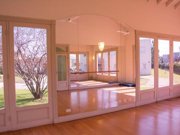Casa de 5 ambientes en Alquiler en Barrio Cerrado La Montura