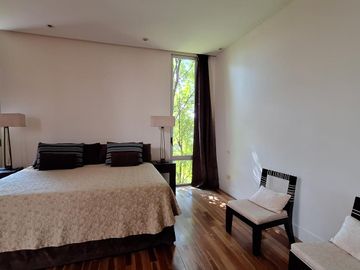 Casa de 5 ambientes en Alquiler en Barrio Cerrado La Montura