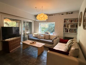 Casa en alquiler anual amoblada Golf Club Argentino