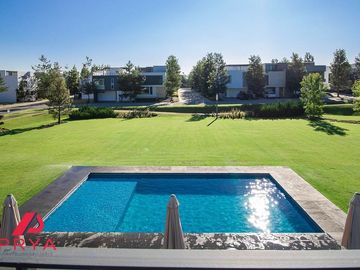 Casa en venta en Solares Privanza Zapopan con roof garden