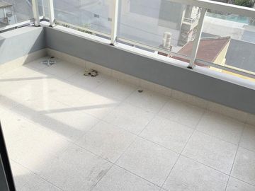 Venta Departamento 1 Amb c/balcon en Flores