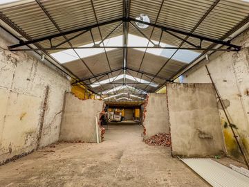 ALQUILER - DEPOSITO - VILLA SOLDATI - 340m2 MIXTURA 4