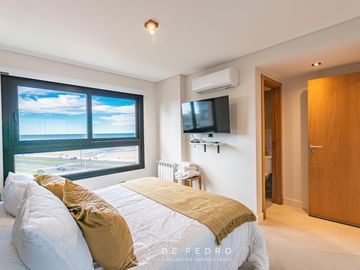 Departamento 3 ambientes en Marina Banus I, con cochera y baulera - Parque Luro